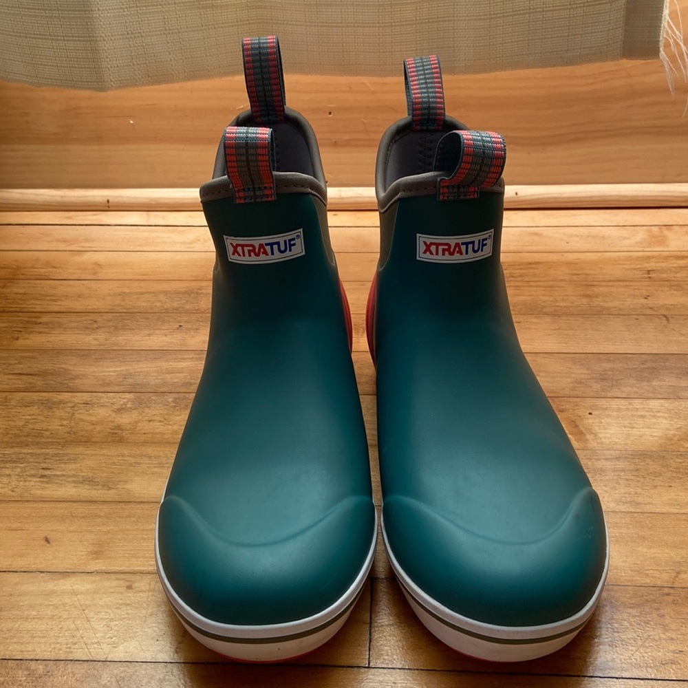 XtraTuf Women’s Deck Boots, Size 10